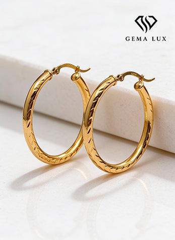 14k Gold round diamond cut hoop earrings 32mm