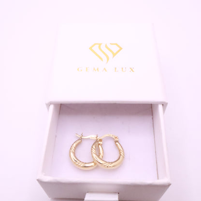 14k Gold round hoops earrings 3 lines desing - 17mm