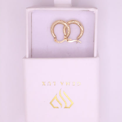 14k Gold round hoops earrings 3 lines desing - 17mm