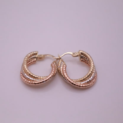 14k Gold textured and twisted hoops earrings 25mm