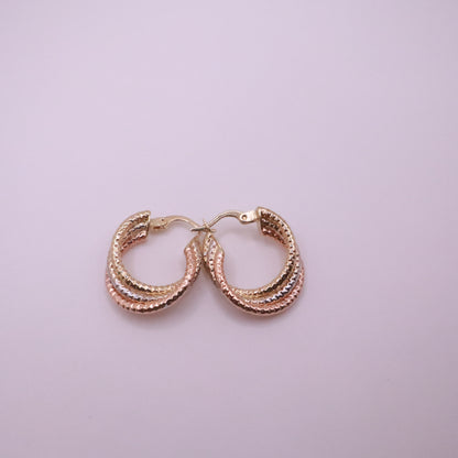 14k Gold textured and twisted hoops earrings 25mm