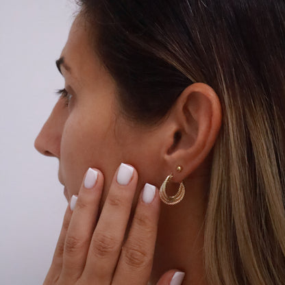 14k Gold textured and twisted hoops earrings 25mm