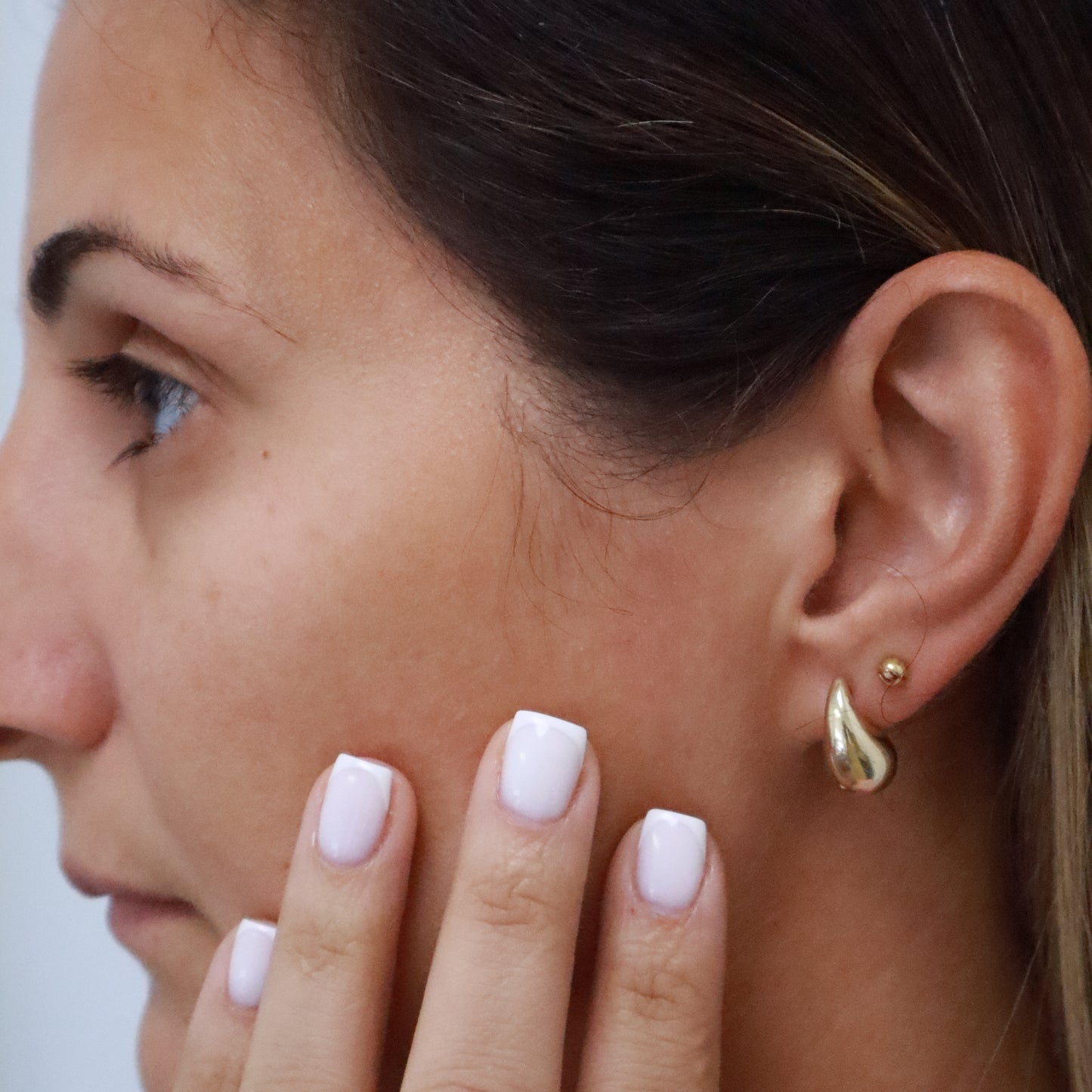 14k Gold Teardrop Stud Earrings #