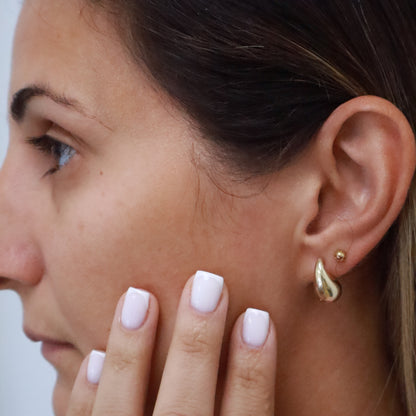 14k Gold Teardrop Stud Earrings #