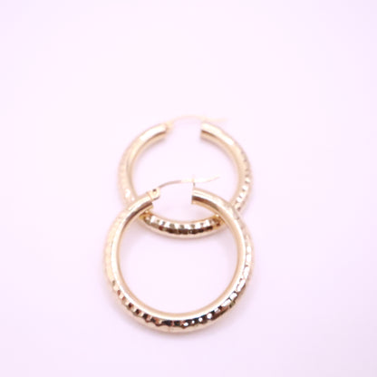 14k Gold dainity round  Hoop Earrings, 18mm textured #
