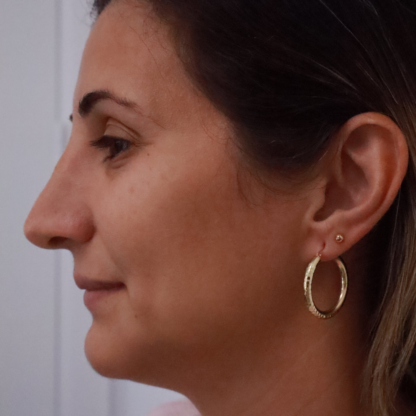 14k Gold dainity round  Hoop Earrings, 18mm textured #