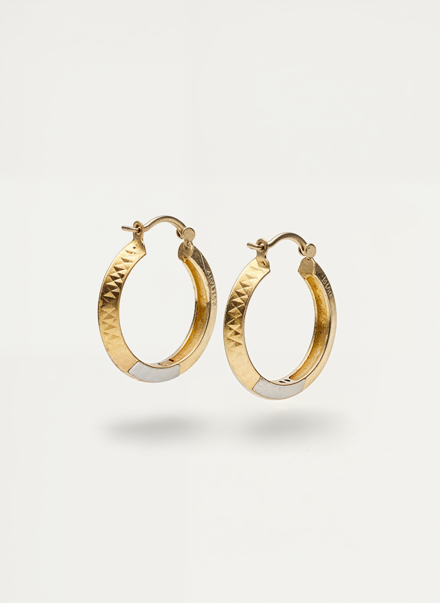 14 K Solid Gold hoop Earrings triangle shape 3 colors white-yellow-rose 25mm