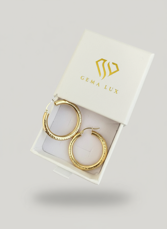 14k Gold dainity round  Hoop Earrings, 18mm textured
