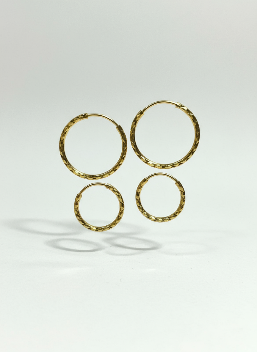 14k Gold round textured hoops earrings 14mm